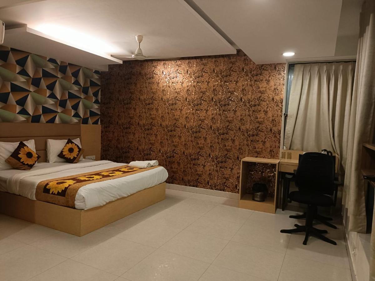 Hotel Ronit Royal Delhi Airport By D'Capitol New Delhi Eksteriør billede