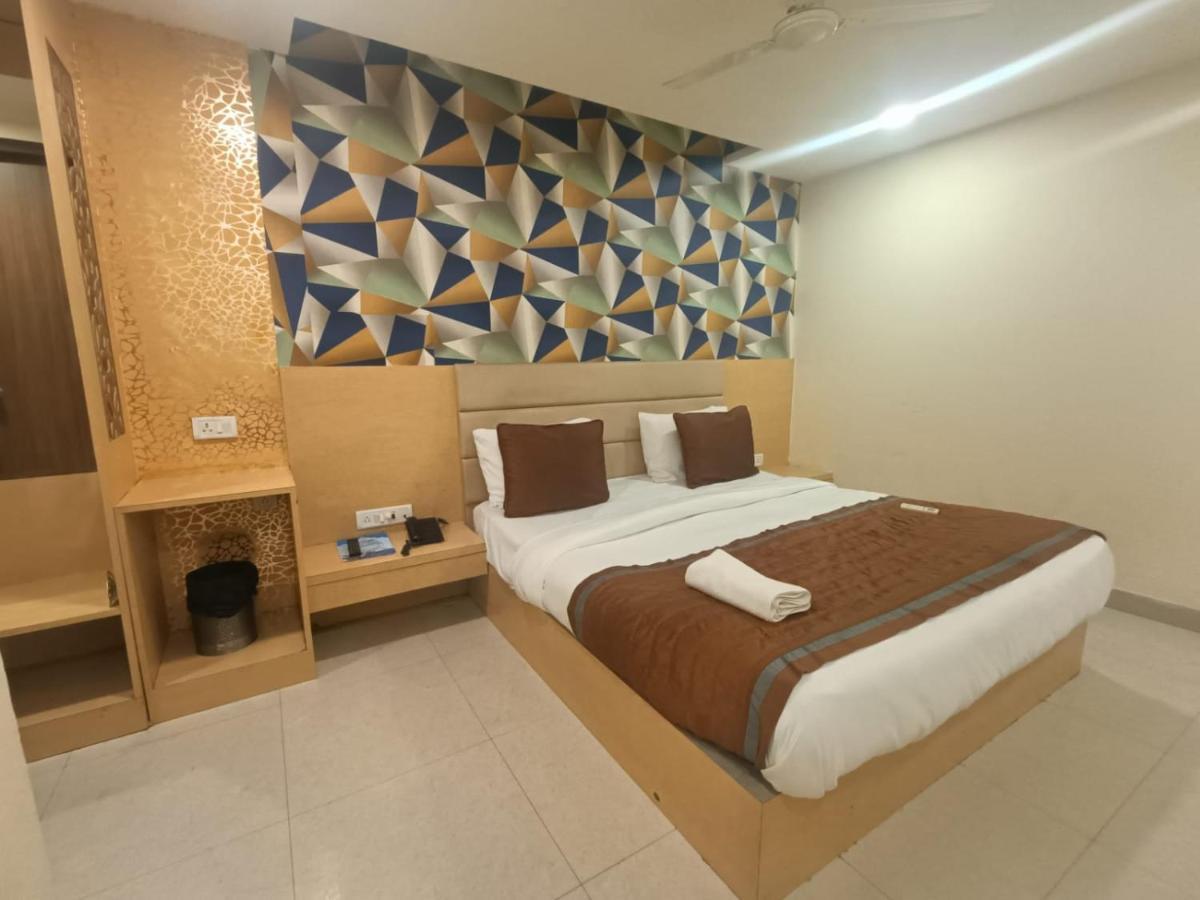 Hotel Ronit Royal Delhi Airport By D'Capitol New Delhi Eksteriør billede