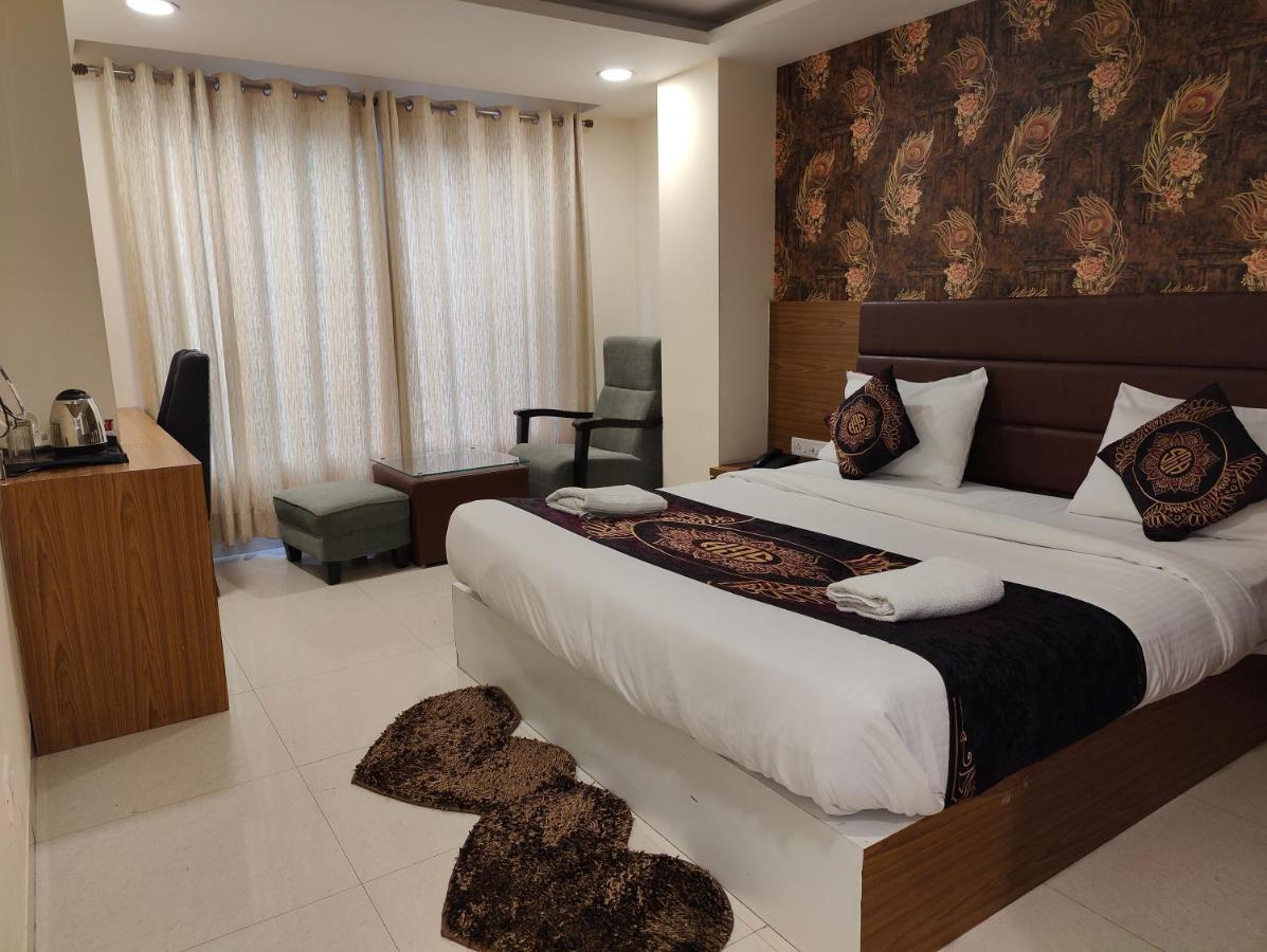 Hotel Ronit Royal Delhi Airport By D'Capitol New Delhi Eksteriør billede