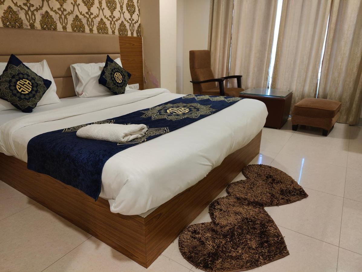 Hotel Ronit Royal Delhi Airport By D'Capitol New Delhi Eksteriør billede