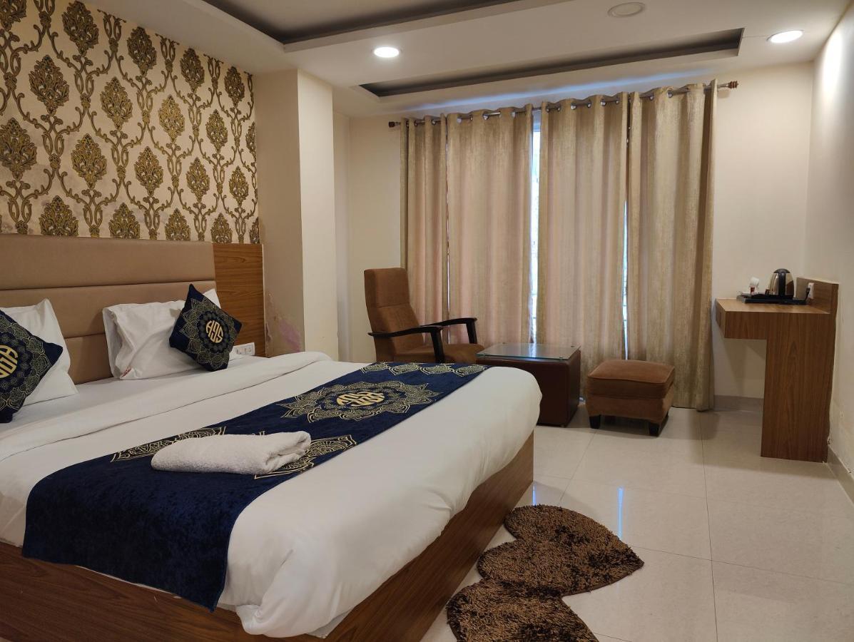 Hotel Ronit Royal Delhi Airport By D'Capitol New Delhi Eksteriør billede