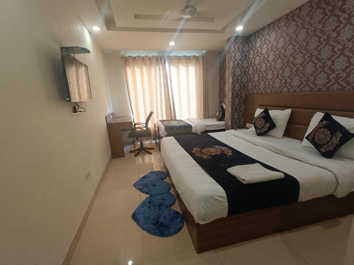 Hotel Ronit Royal Delhi Airport By D'Capitol New Delhi Eksteriør billede