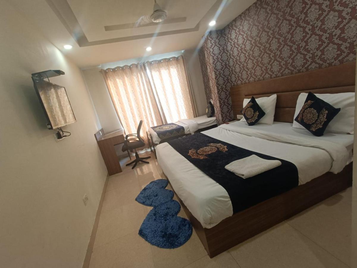 Hotel Ronit Royal Delhi Airport By D'Capitol New Delhi Eksteriør billede