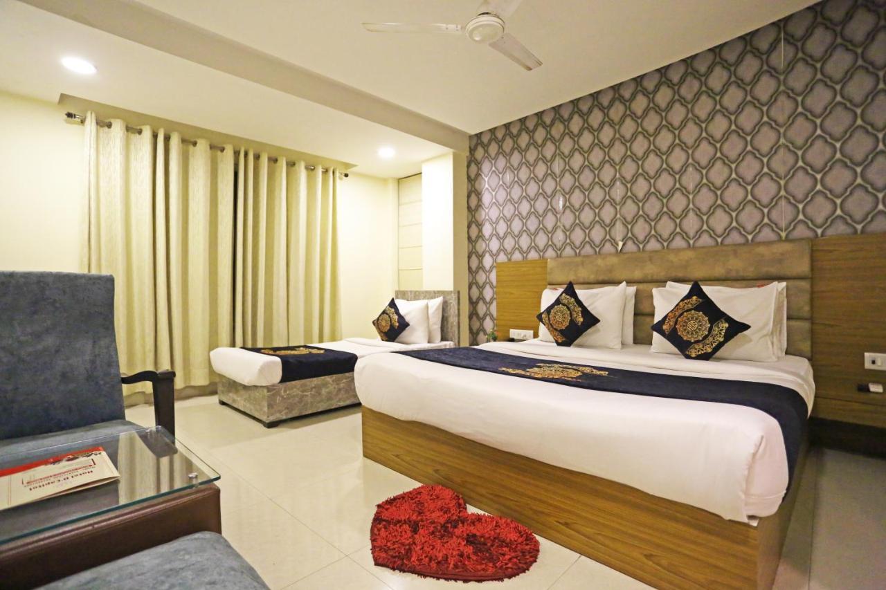 Hotel Ronit Royal Delhi Airport By D'Capitol New Delhi Eksteriør billede
