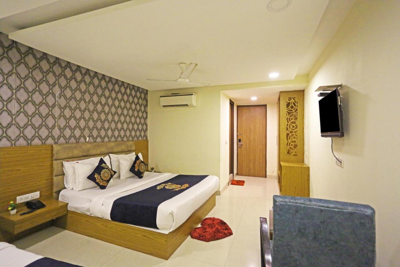 Hotel Ronit Royal Delhi Airport By D'Capitol New Delhi Eksteriør billede